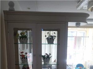 自家家具，九成新。双面开门。漆面无修复，无破损。买完一直未动，可小砍。诚心想要请电联。1764364...